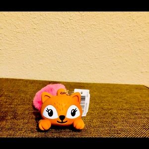 NWT Bath & Body Works Fuzzy Tail Fox Antibacterial Gel Pac holder